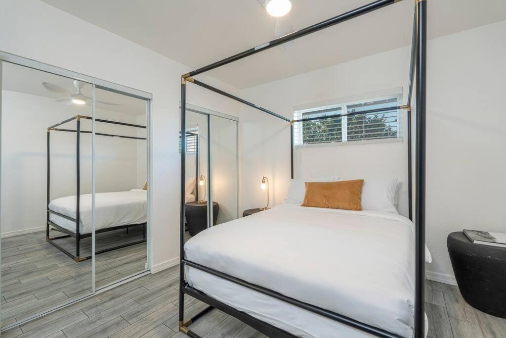 Ash And Ko Aparthotel Phoenix Ngoại thất bức ảnh