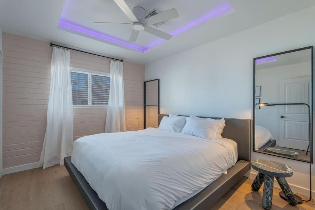 Ash And Ko Aparthotel Phoenix Ngoại thất bức ảnh